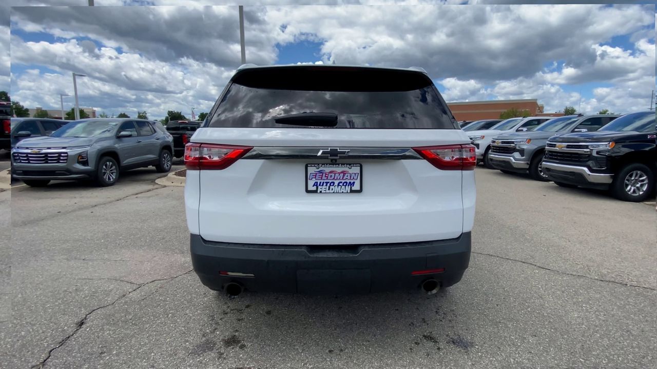 2021 Chevrolet Traverse LS