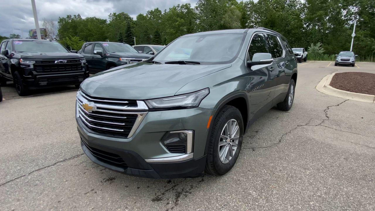 2023 Chevrolet Traverse LT Cloth