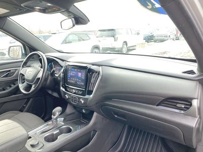 2022 Chevrolet Traverse LT Cloth