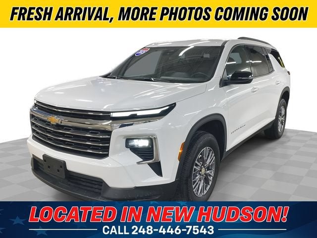 2025 Chevrolet Traverse LT