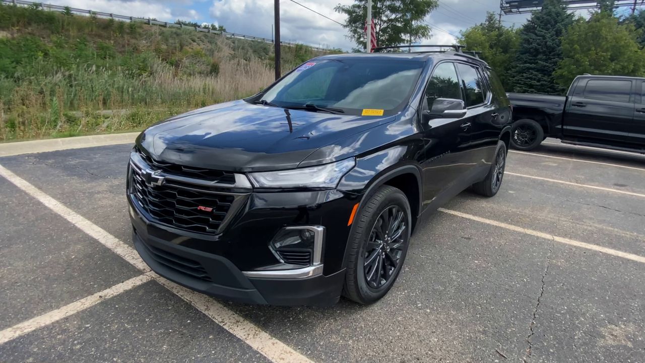 2023 Chevrolet Traverse RS