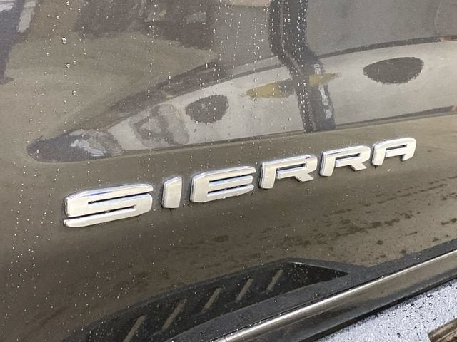 2021 GMC Sierra 1500 4WD Crew Cab Standard Box Sierra