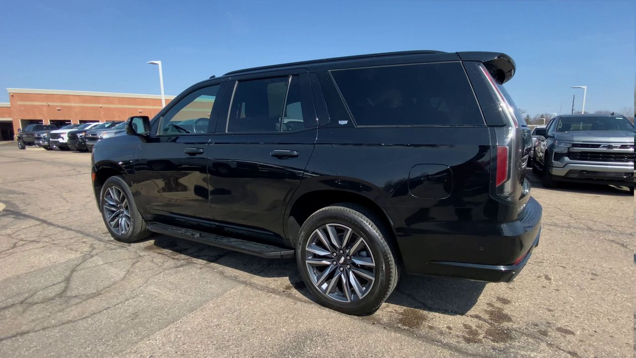2023 Cadillac Escalade Sport