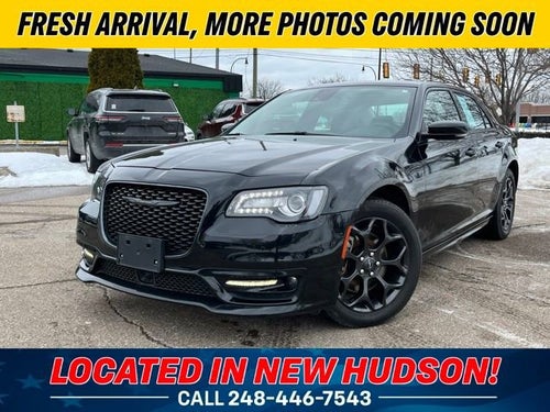 2023 Chrysler 300 Touring L