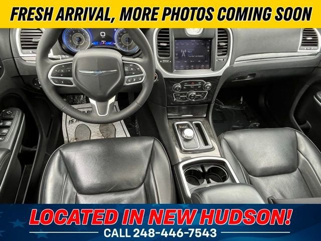 2023 Chrysler 300 Touring L