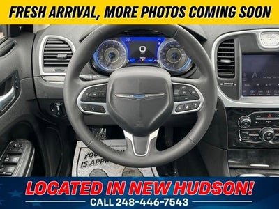 2023 Chrysler 300 Touring L