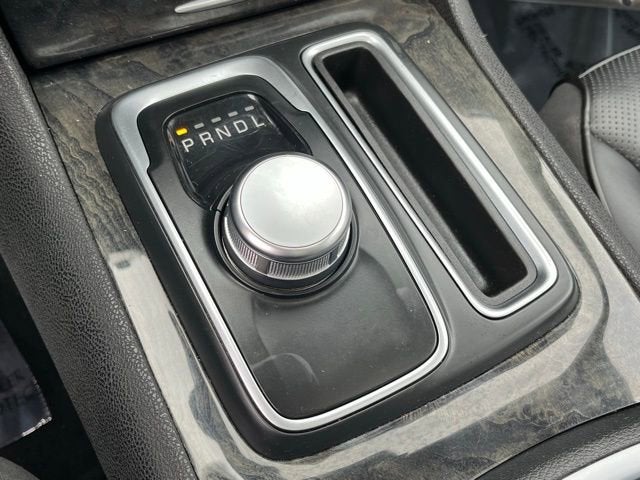 2023 Chrysler 300 Touring L