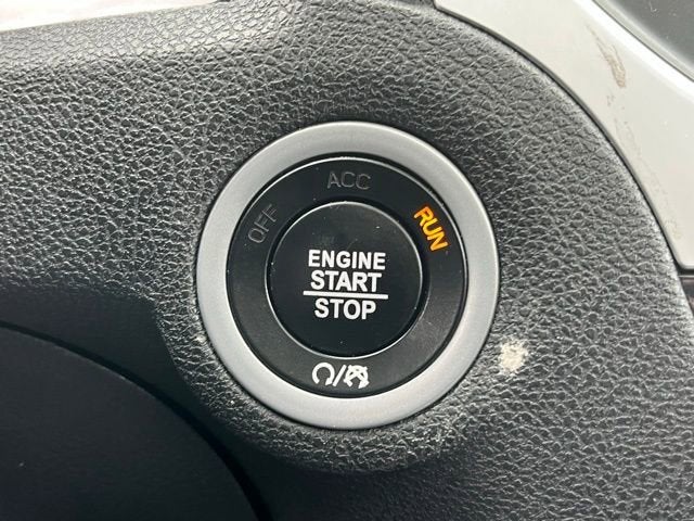 2023 Chrysler 300 Touring L