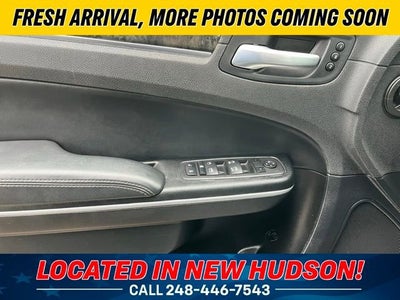 2023 Chrysler 300 Touring L