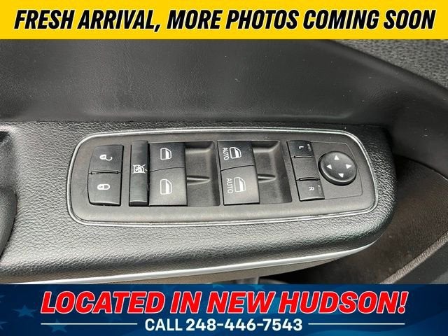 2023 Chrysler 300 Touring L