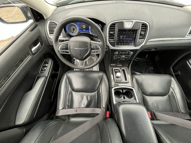 2023 Chrysler 300 Touring L