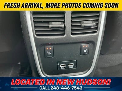 2023 Chrysler 300 Touring L