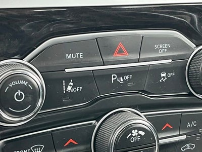 2023 Chrysler 300 Touring L