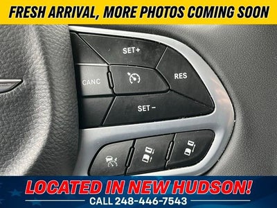 2023 Chrysler 300 Touring L