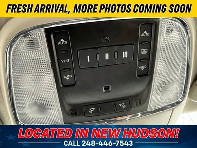 2023 Chrysler 300 Touring L