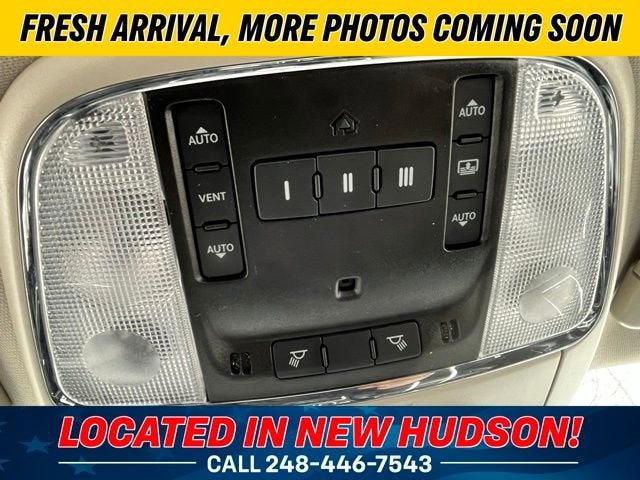 2023 Chrysler 300 Touring L