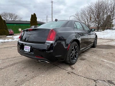 2023 Chrysler 300 Touring L