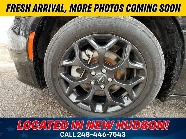 2023 Chrysler 300 Touring L