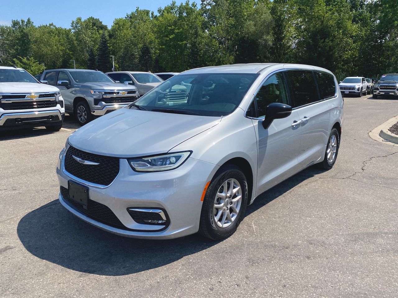 2024 Chrysler Pacifica Touring L