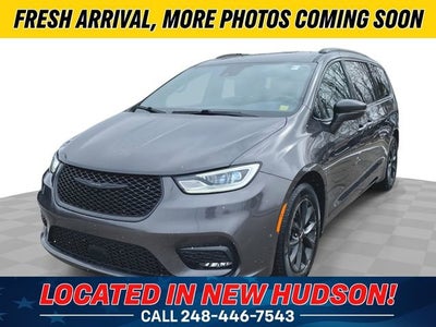 2021 Chrysler Pacifica Touring