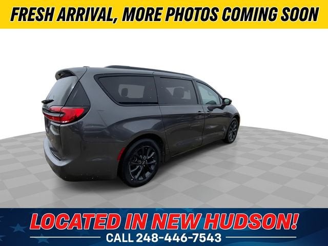 2021 Chrysler Pacifica Touring