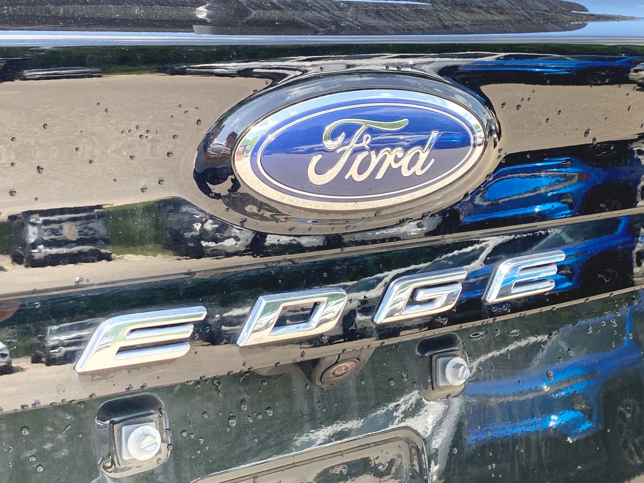 2023 Ford Edge Titanium