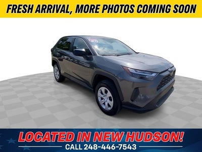 2025 Toyota RAV4 LE