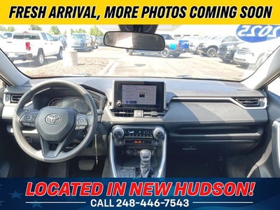 2025 Toyota RAV4 LE
