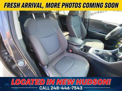 2025 Toyota RAV4 LE