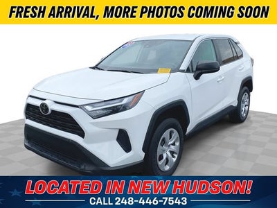 2025 Toyota RAV4 LE