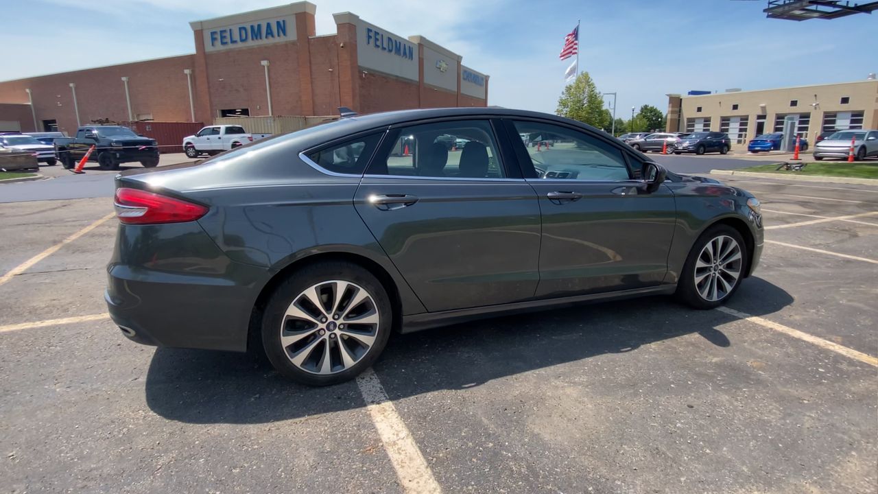 2020 Ford Fusion SE