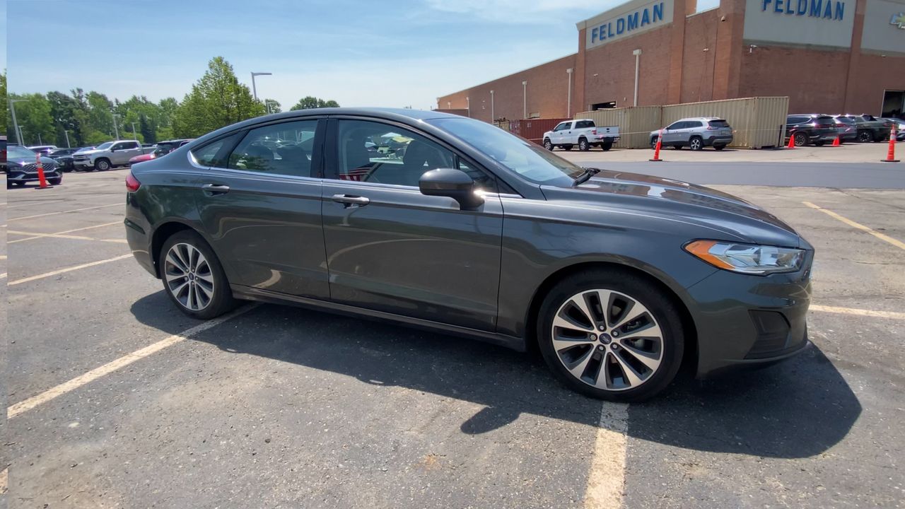 2020 Ford Fusion SE