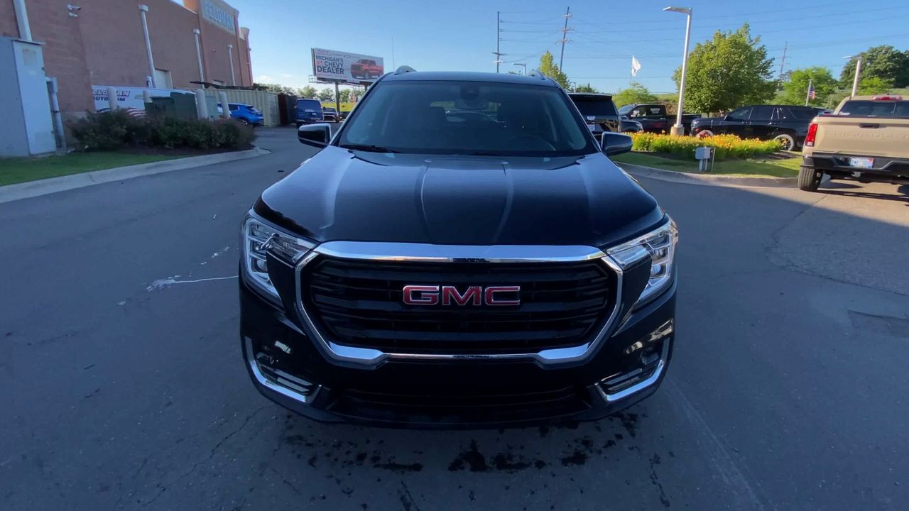 2023 GMC Terrain SLT