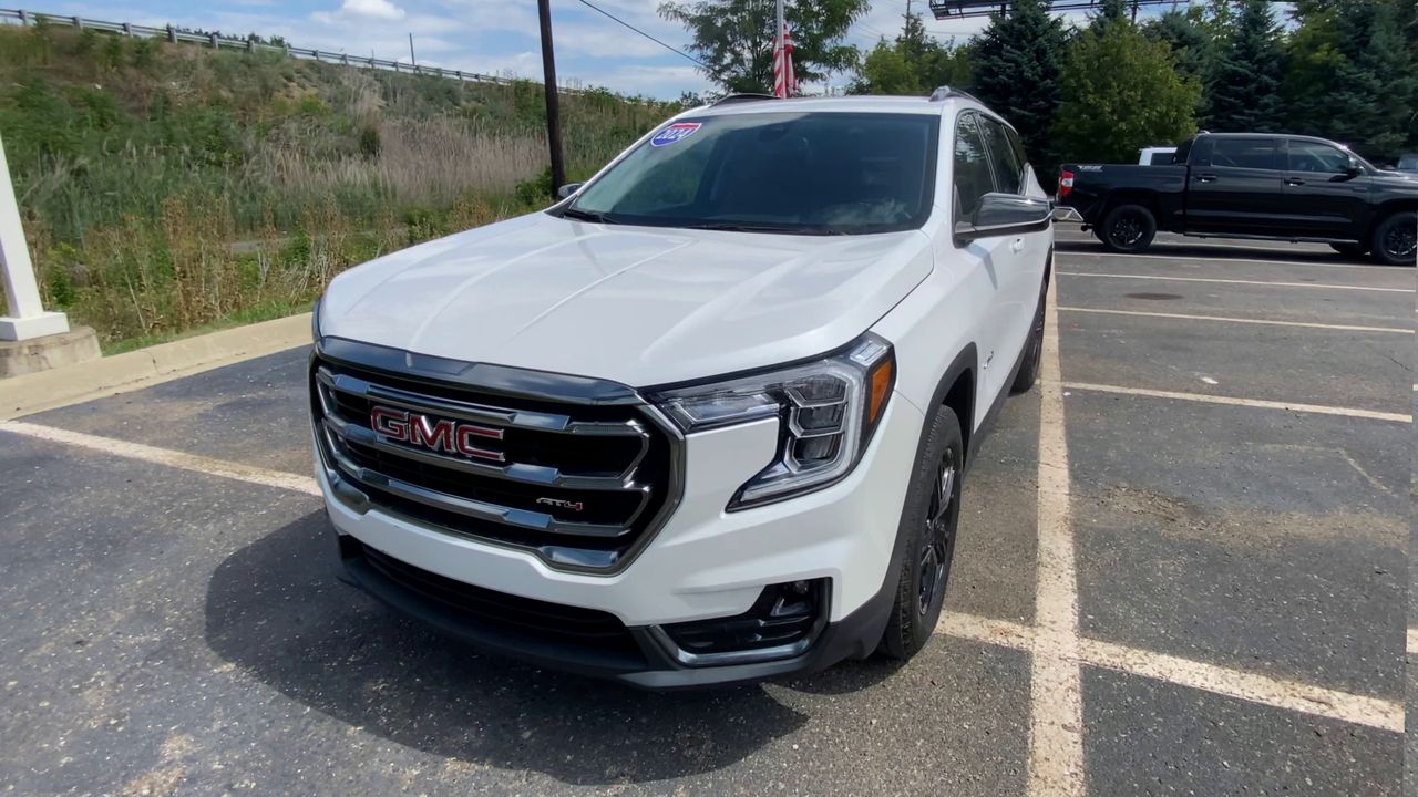 2024 GMC Terrain AT4