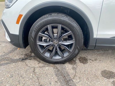 2023 Volkswagen Tiguan 2.0T SE