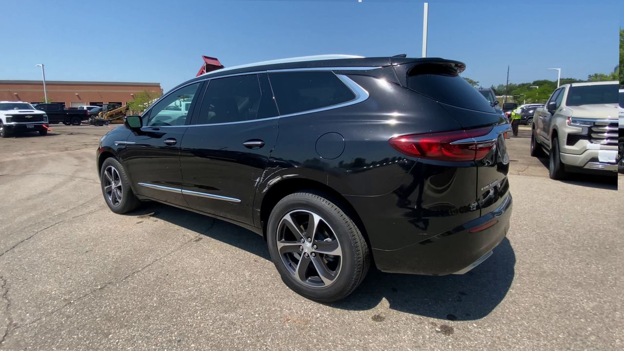 2021 Buick Enclave Essence