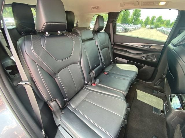 2023 INFINITI QX60 LUXE AWD