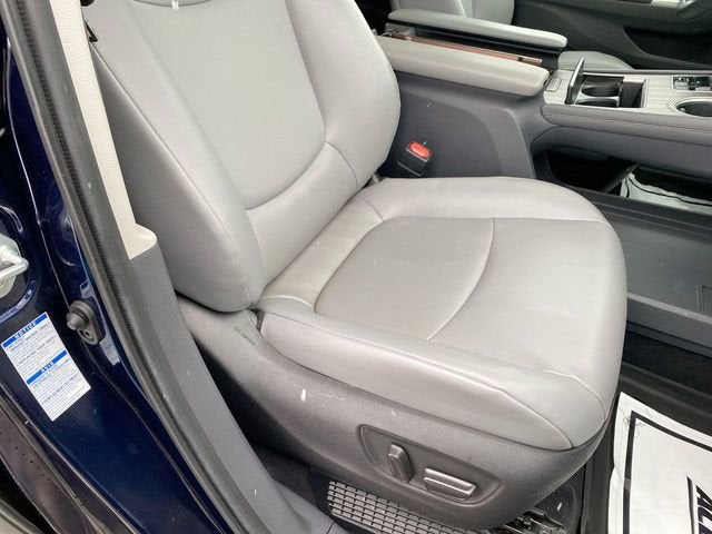 2022 Toyota Sienna XLE