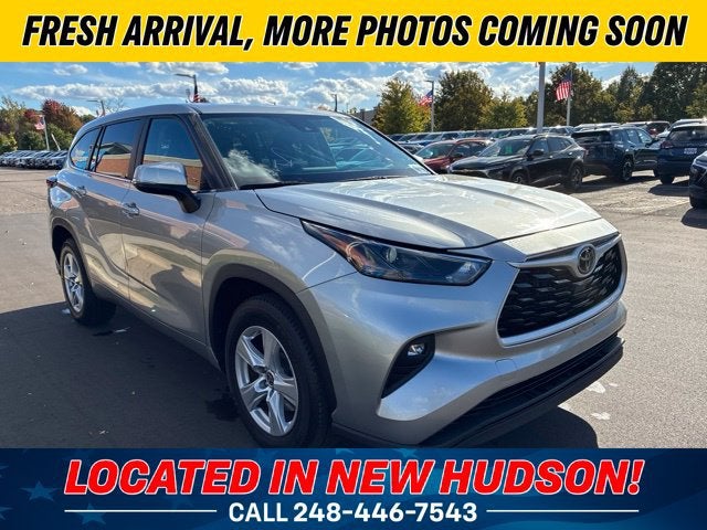 2024 Toyota Highlander LE