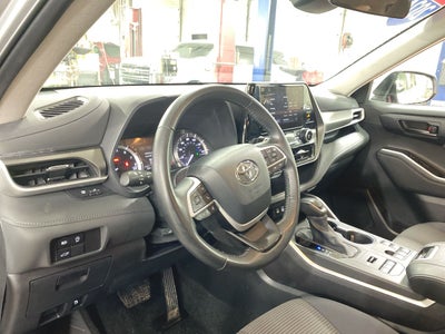 2024 Toyota Highlander LE