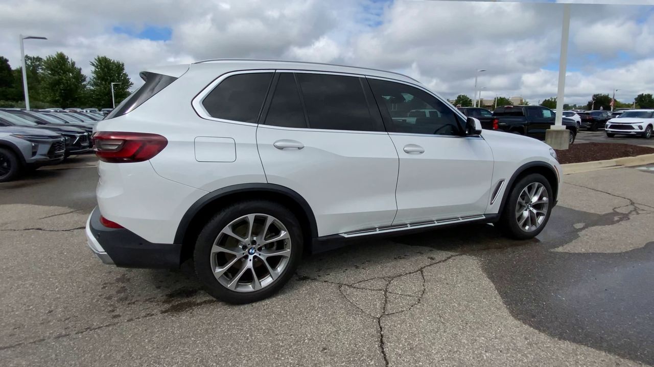 2023 BMW X5 xDrive40i