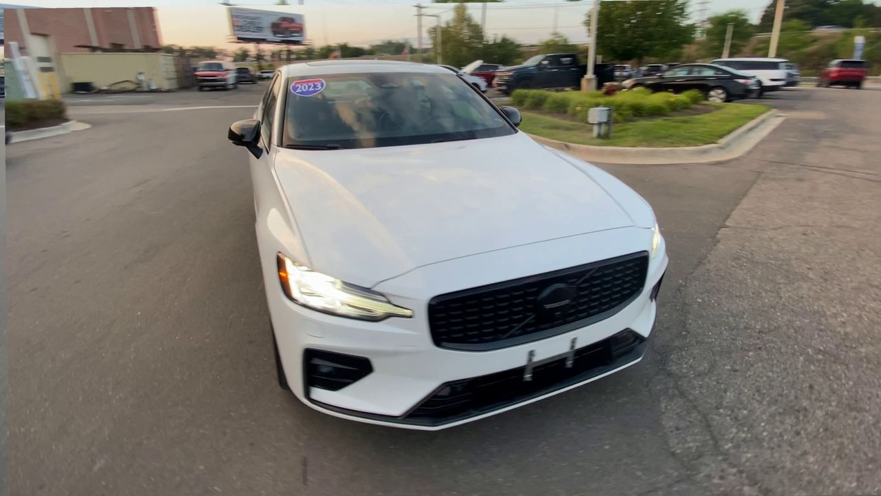 2023 Volvo S60 B5 Plus Black Edition