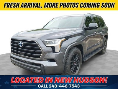 2024 Toyota Sequoia SR5