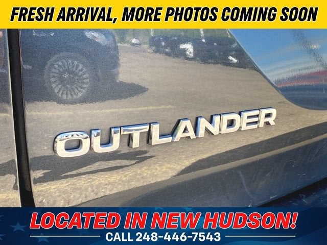 2025 Mitsubishi Outlander SE