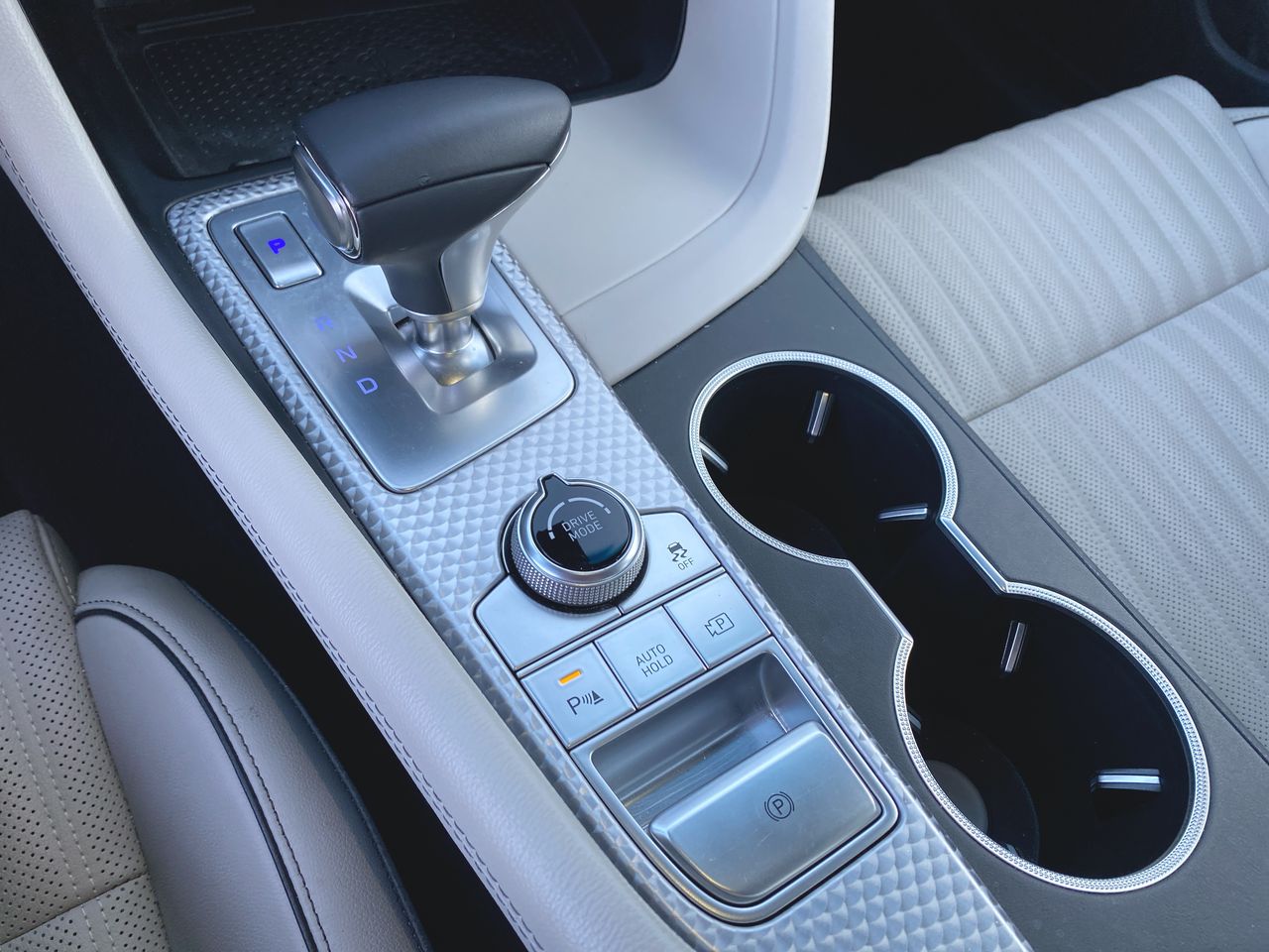 2023 Genesis G70 2.0T AWD