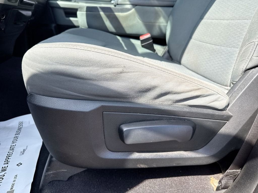 2017 RAM 1500 SLT