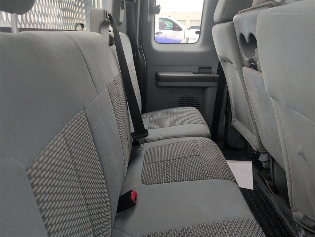 2013 Ford Super Duty F-350 DRW XL