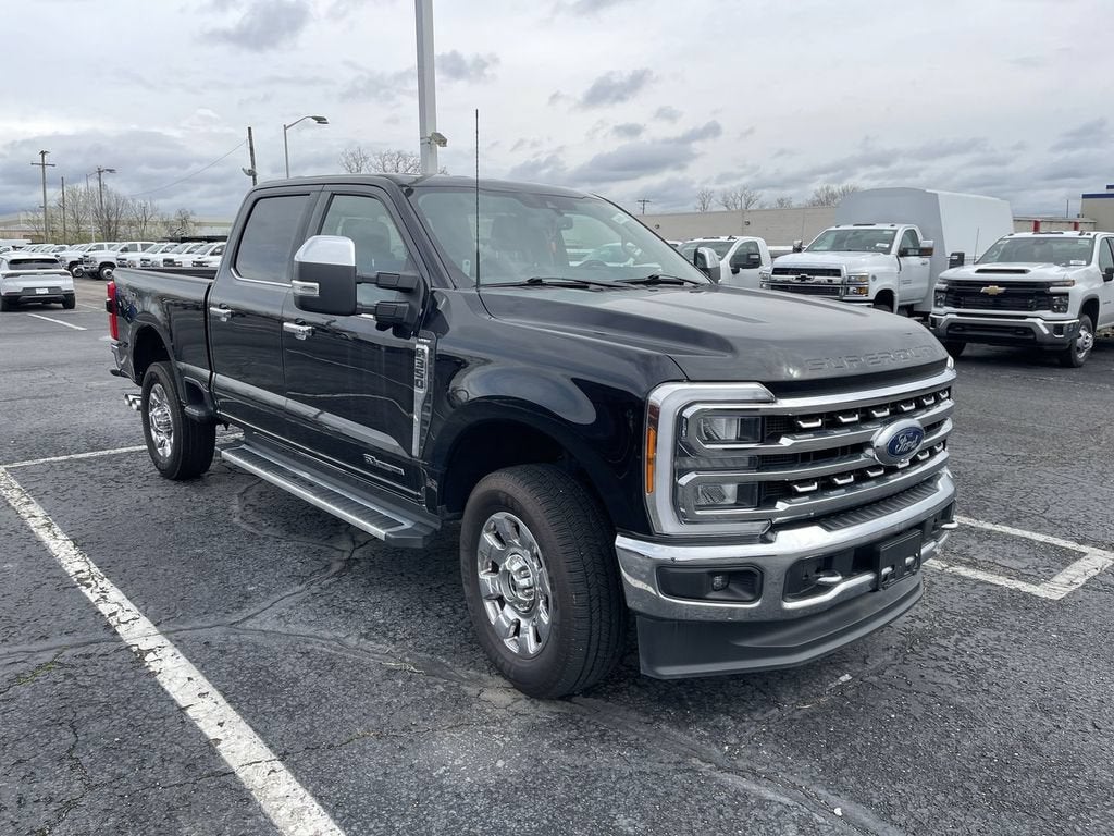 2023 Ford Super Duty F-350 SRW Lariat