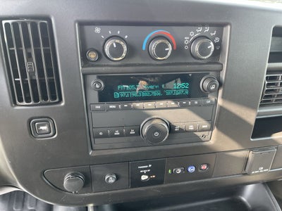 2023 Chevrolet Express Passenger 3500 1LS