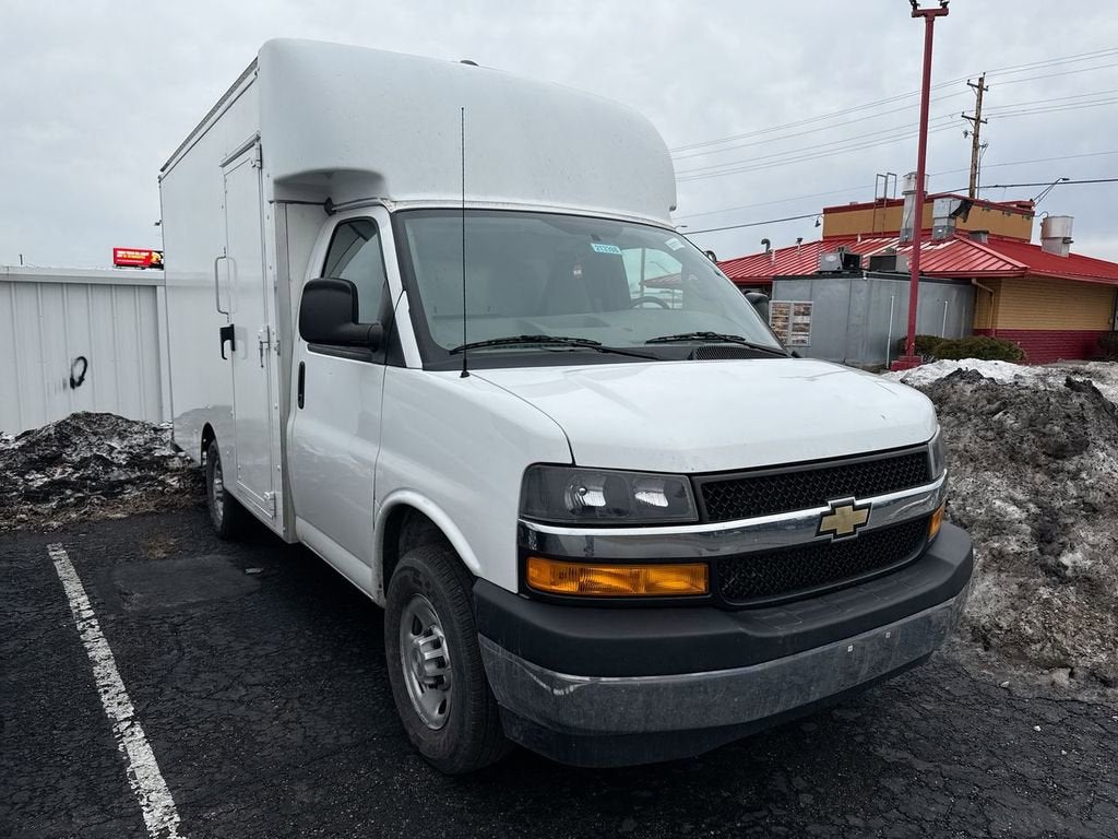 2021 Chevrolet Express Cutaway 3500 3500 Van 139